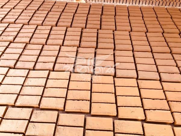 Gadol suppliers - Bricks
