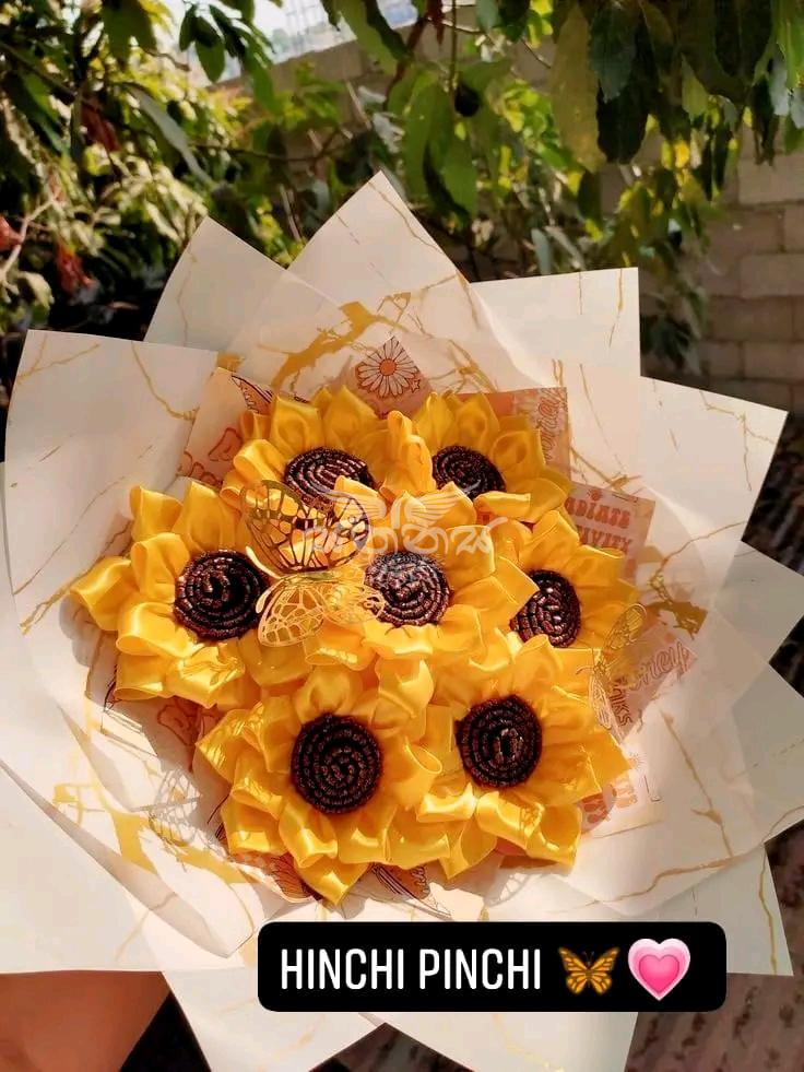 Hinchi Pinchi - Beautiful Sunflower Bouquets
