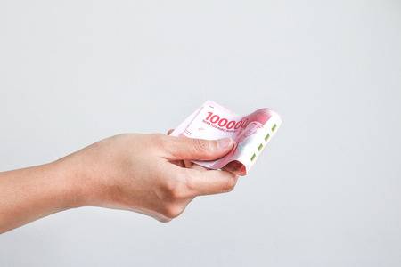 Sesuaikan dengan budget