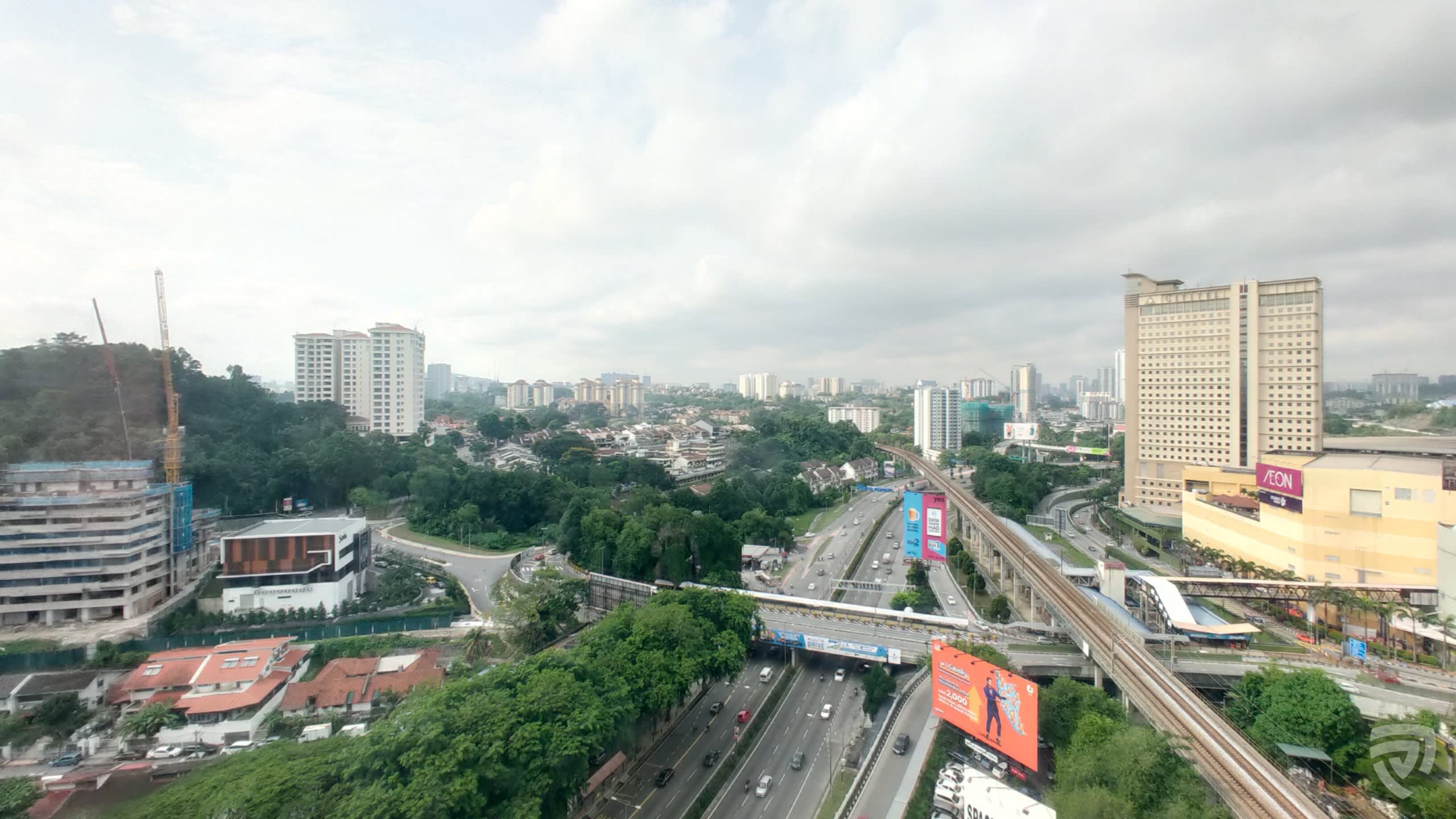 wide angle.jpg