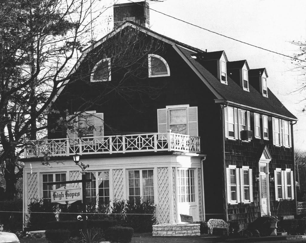 Amityville.jpg Rumah Hantu Amityville