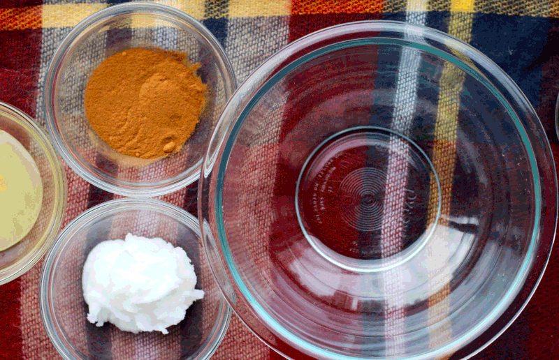 Atasi jerawat dengan masker alami.gif