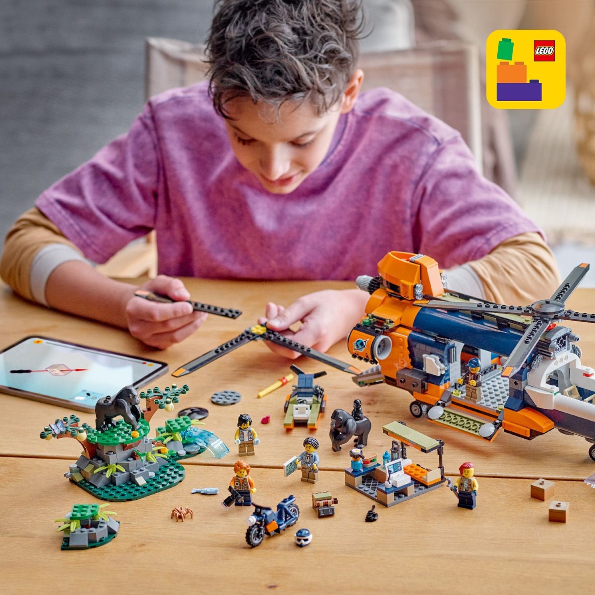 LEGO 60437 City Jungle Explorer Helicopter at Base Camp Building