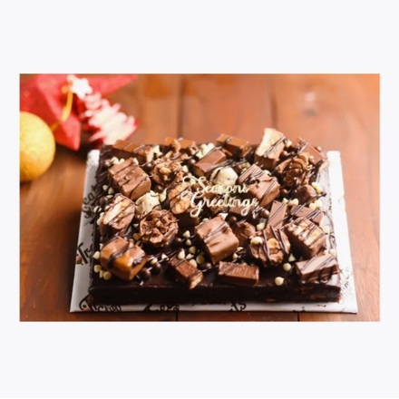 CHOCOLATE OVERLOAD BROWNIE CAKE