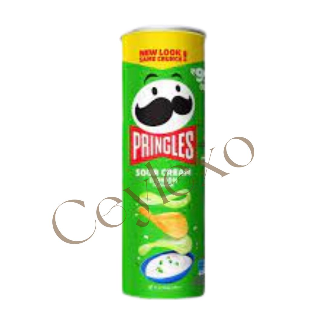 Pringles Potato Chips Sour Cream & Onion Flavour