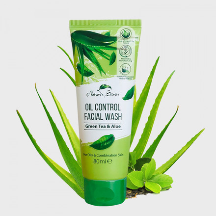 NATURE’S SECRETS OIL CONTROL FACIAL WASH WITH GREEN TEA & ALOE
