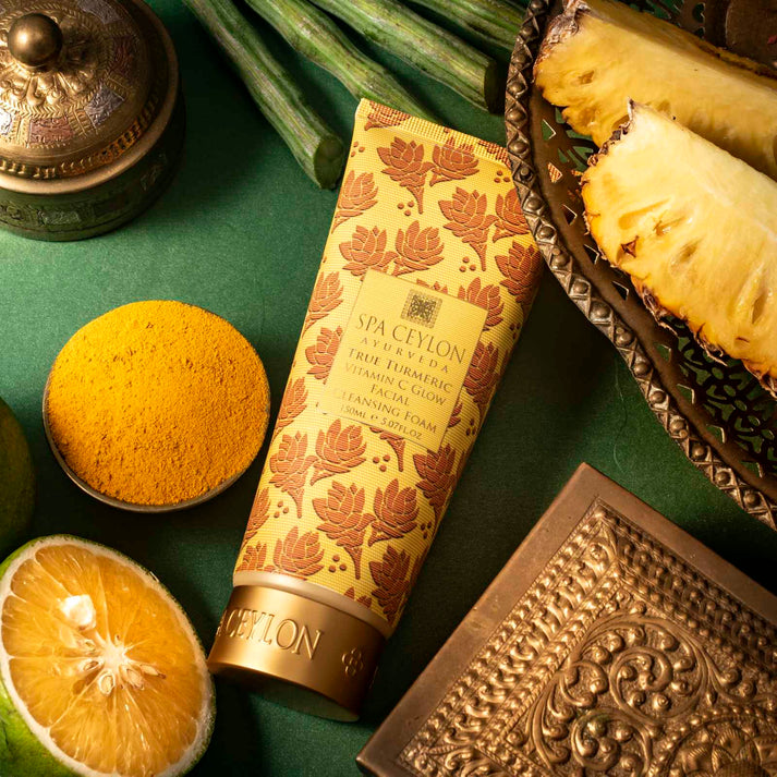 True Turmeric Vitamin C Glow Facial Cleansing Foam
