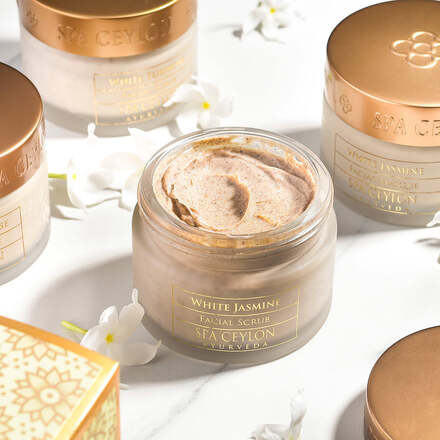 White Jasmine  Facial Scrub