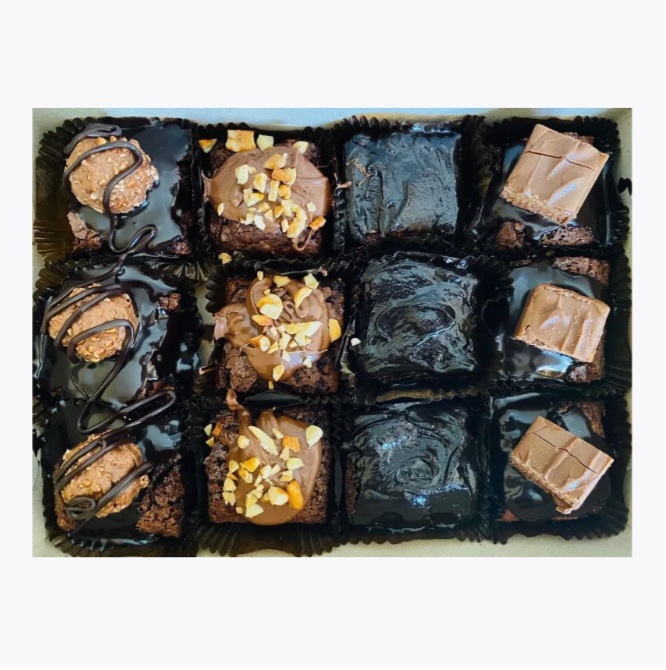 PREMIUM ASSORTED BROWNIES 12PCS