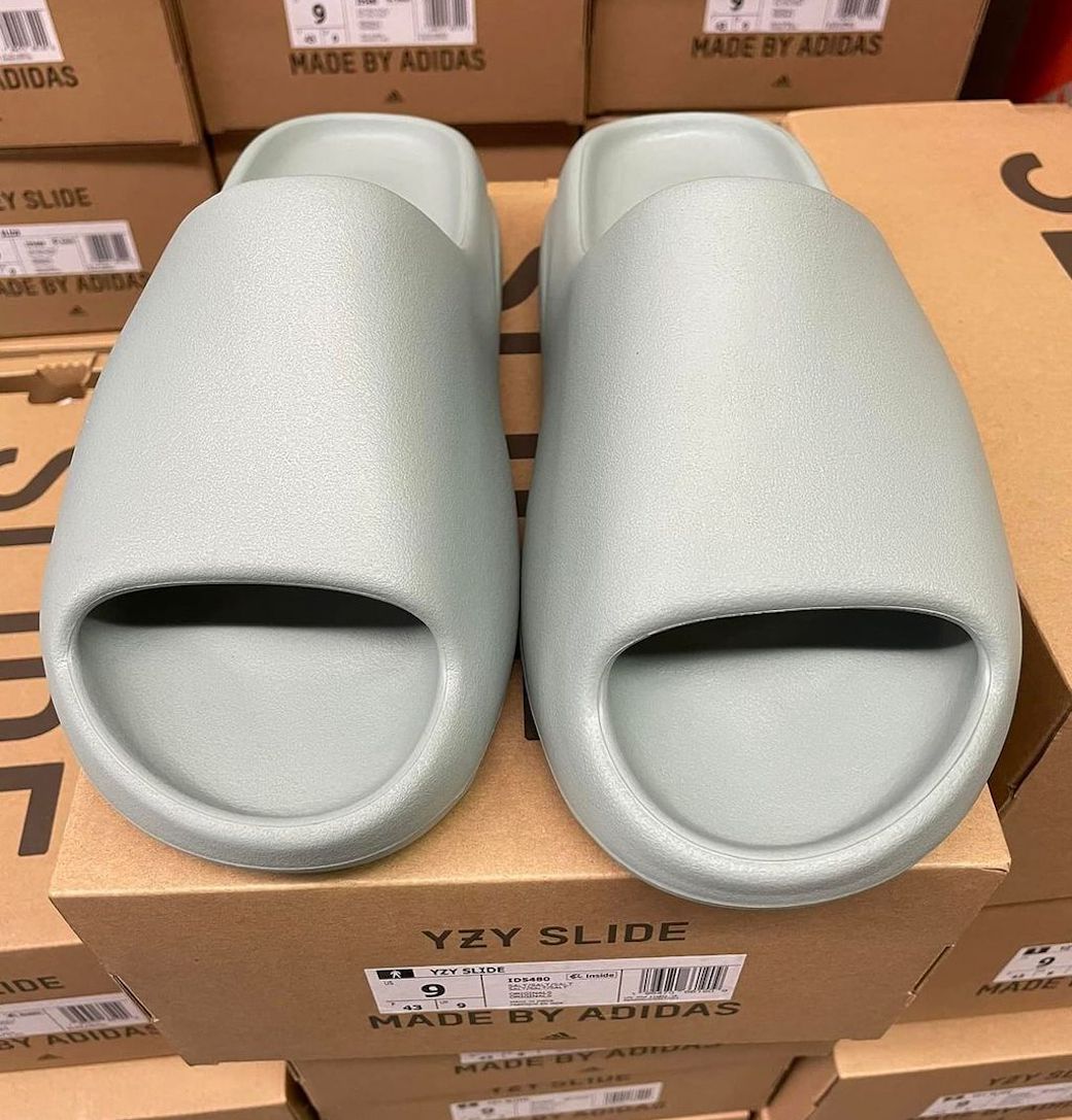 ID5480-adidas-Yeezy-Slide-Salt-4.jpeg