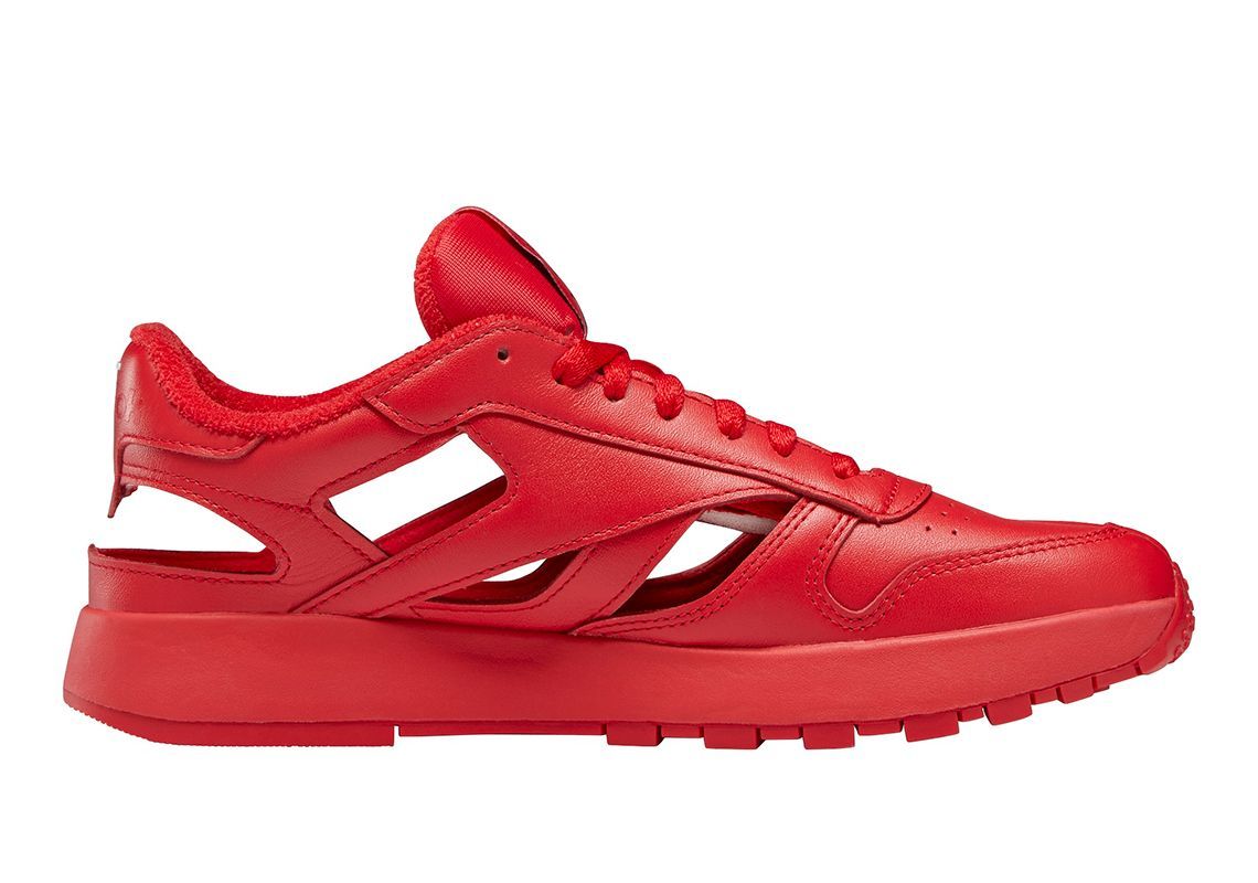 Maison-Margiela-Reebok-Classic-Leather-Tabi-Decortique-Low-Red-1.jpg