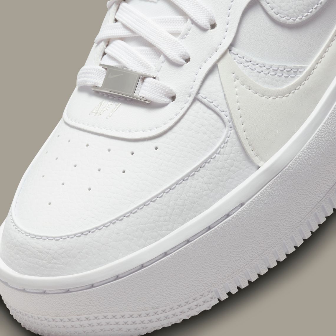 Nike-Air-Force-PLTAFORM-DJ9946-100-7.jpg