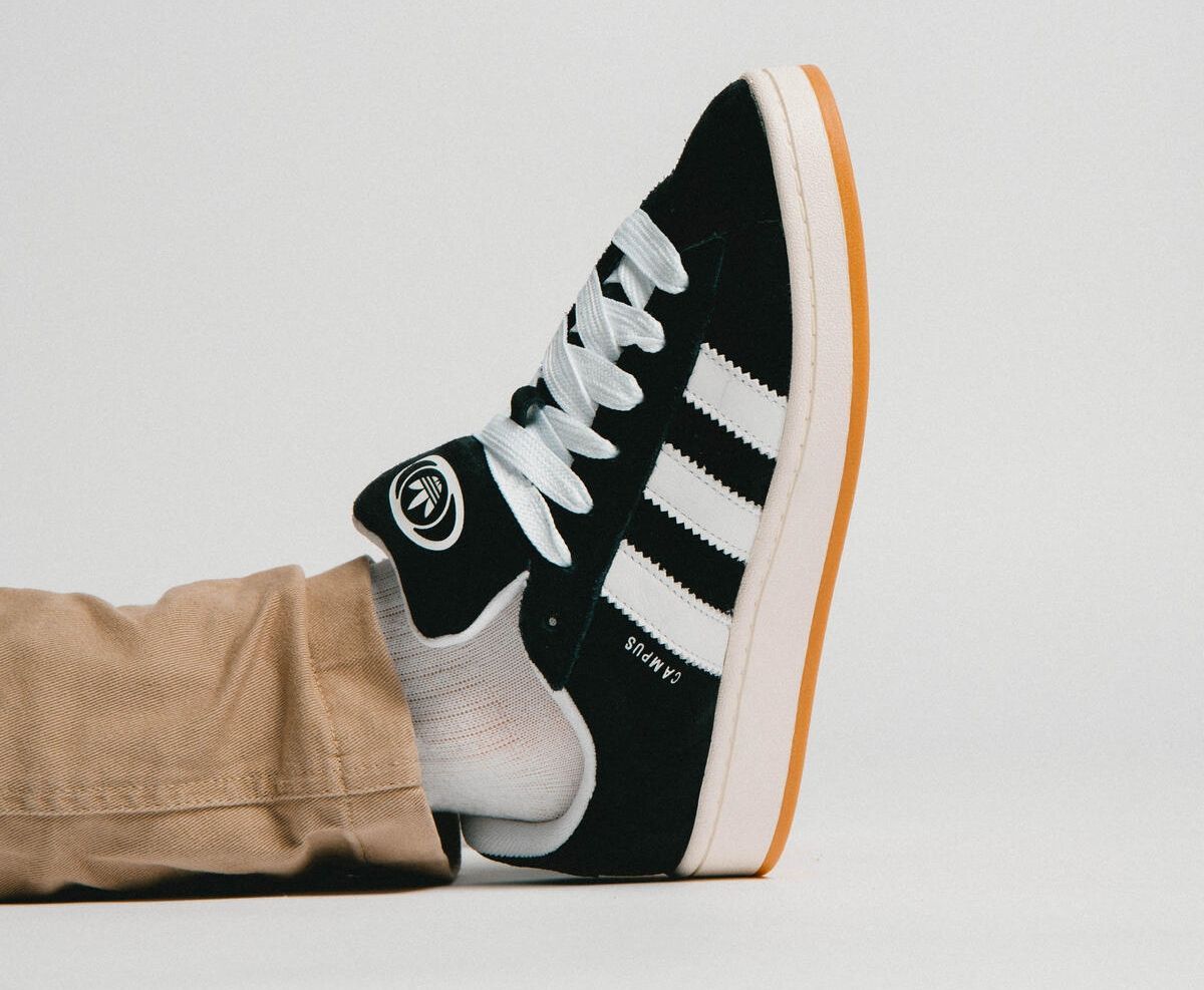 adidas-originals-campus-00s-cblack-ftwwht-owhite-hq8708-footwear _ sneaker-outdoor-1.jpeg