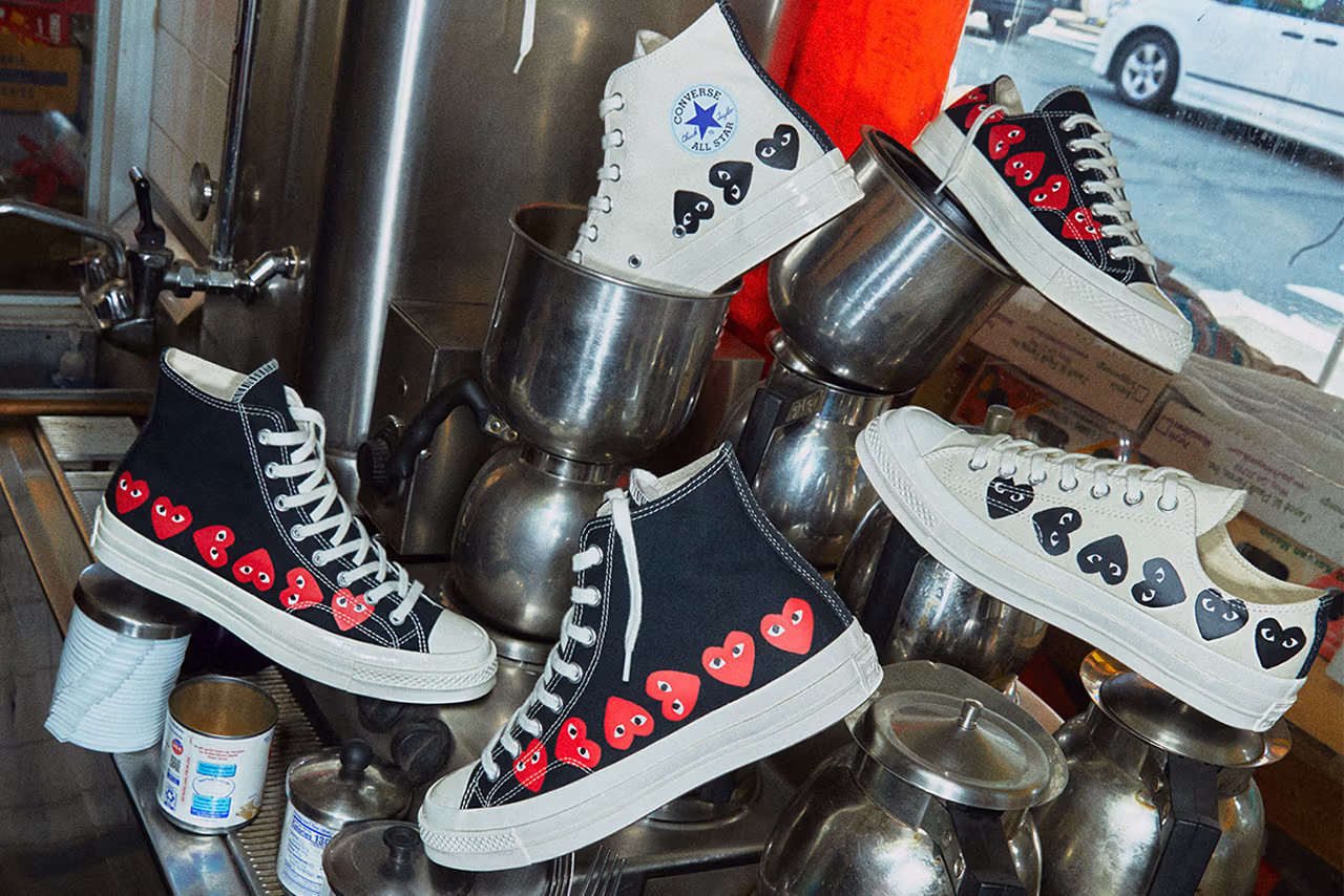 https___hypebeast.com_image_2023_10_comme-des-garcons-cdg-play-converse-chuck-70-images-1.avif