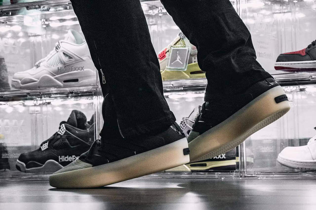 https___hypebeast.com_image_2023_10_fear-of-god-adidas-basketball-sneaker-release-date-11.avif
