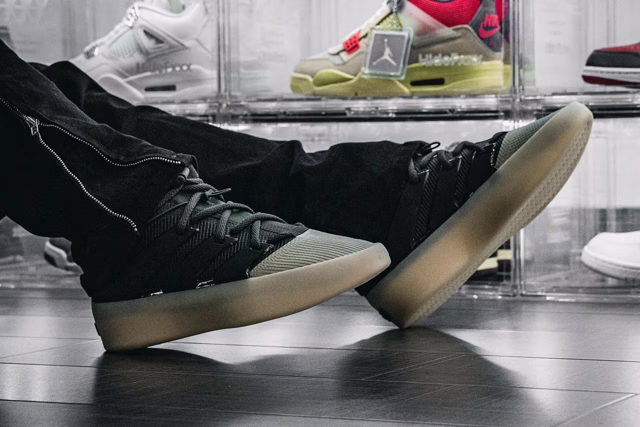 https___hypebeast.com_image_2023_10_fear-of-god-adidas-basketball-sneaker-release-date-14.avif