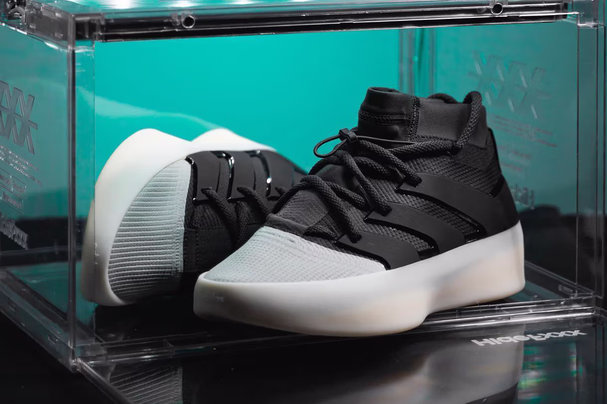 https___hypebeast.com_image_2023_10_fear-of-god-adidas-basketball-sneaker-release-date-2.avif