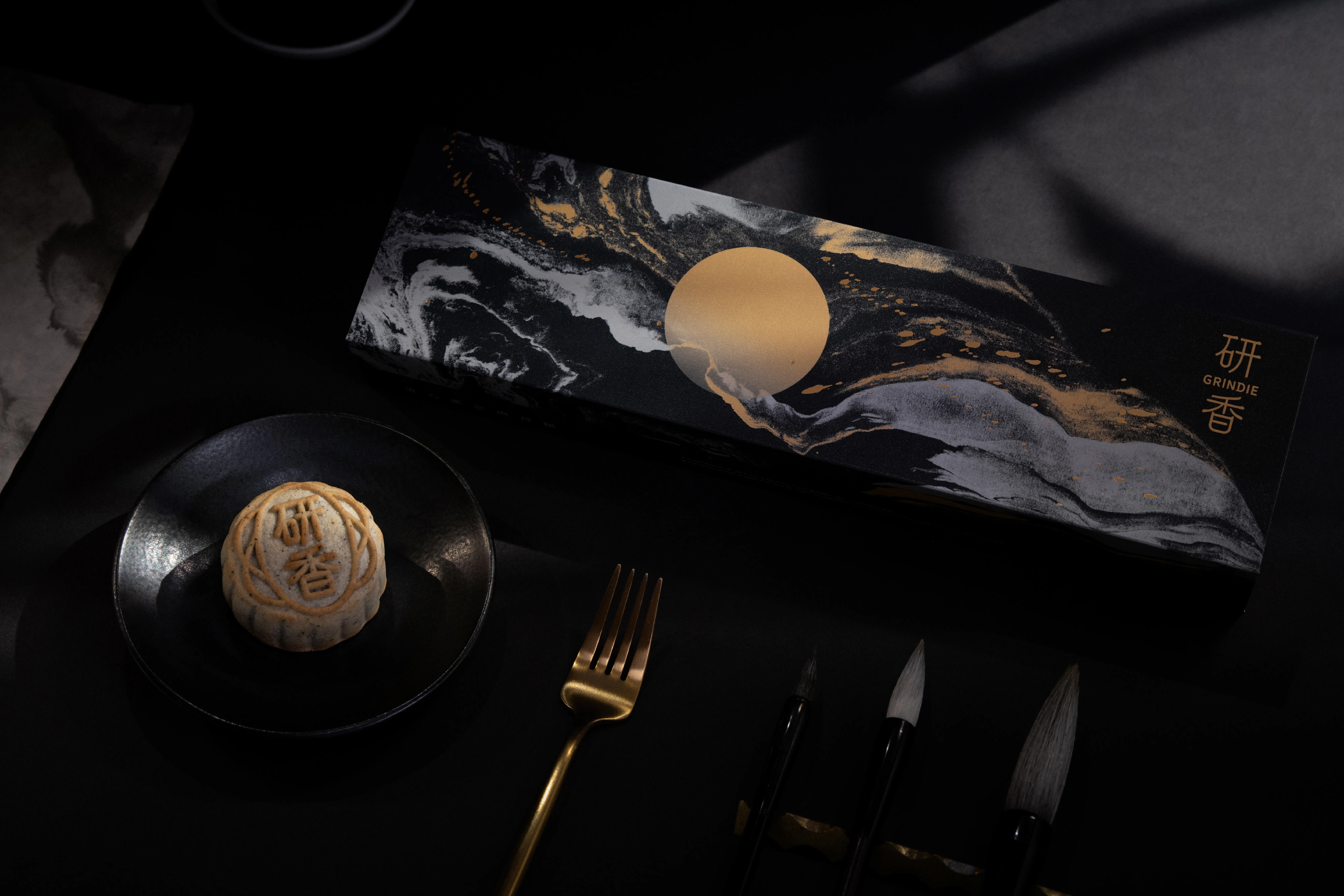 Grindie Mooncake