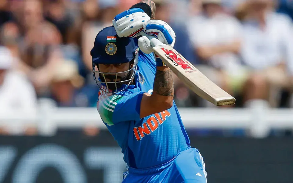 Virat Kohli reaches 15,000 ODI runs in Thiruvananthapuram against West Indies