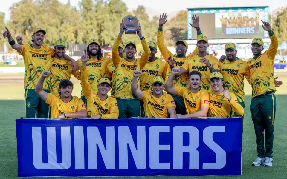 South Africa clinch T20I Tri-Series title with commanding win over Zimbabwe