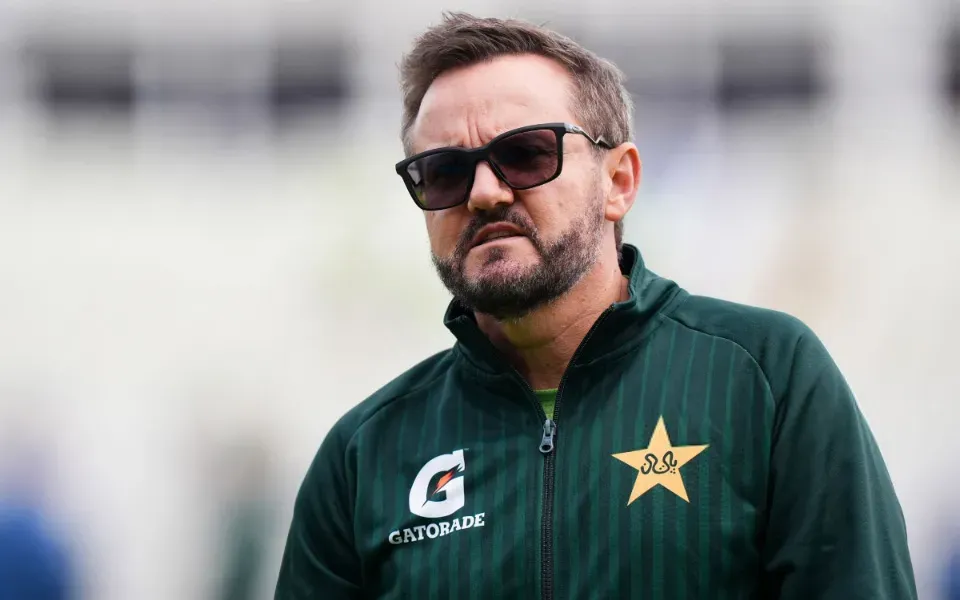 'I am open to it' - Mike Hesson on taking on Pakistan Test coach job