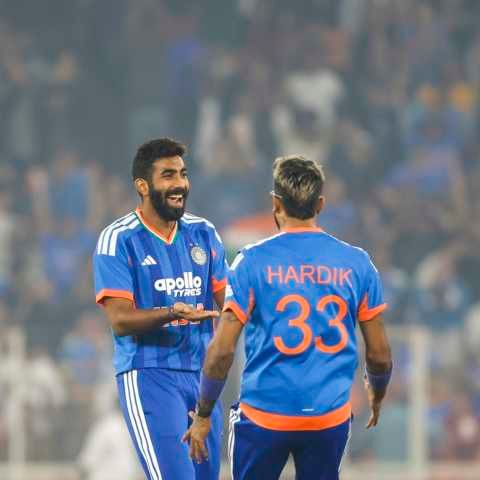 India opt to bowl in third T20I against New Zealand, Bumrah back