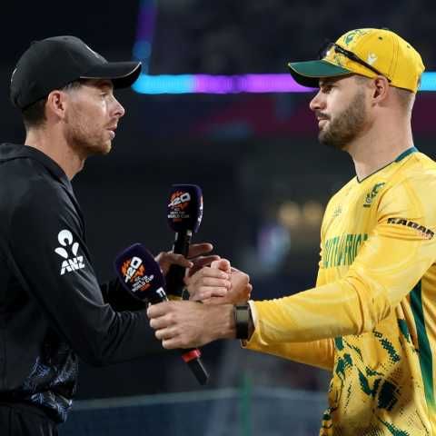 Neesham in as New Zealand bowl; SA back to full strength