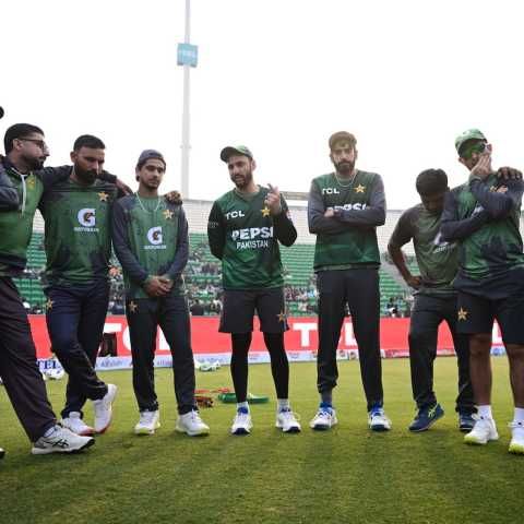 Pakistan bat in second T20I against Australia