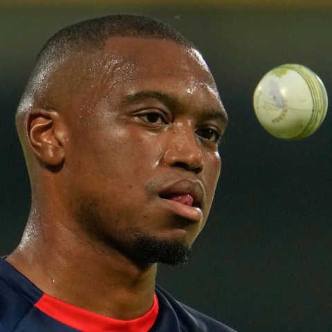 Ngidi replaces Jamieson as DC bat; Hosein, Gurjapneet back for CSK
