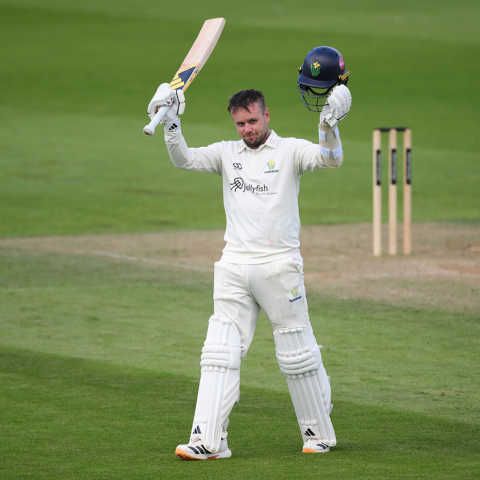 Crane century lifts Glamorgan as Surrey are set massive target