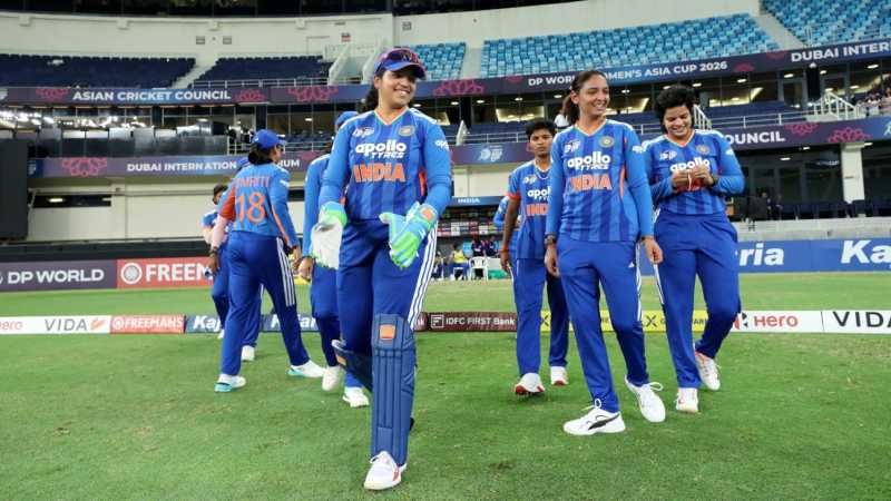 India bat and bring in Kamalini for Rawal; Gunaratne back for Sri Lanka