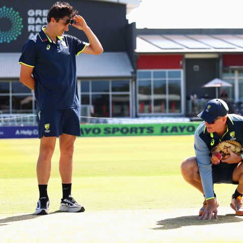 Australia bowl first on Mackay's Test debut; Shoriful in for Bangladesh