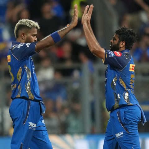 Hardik wants Shardul to be at MI 'for the rest of your career'