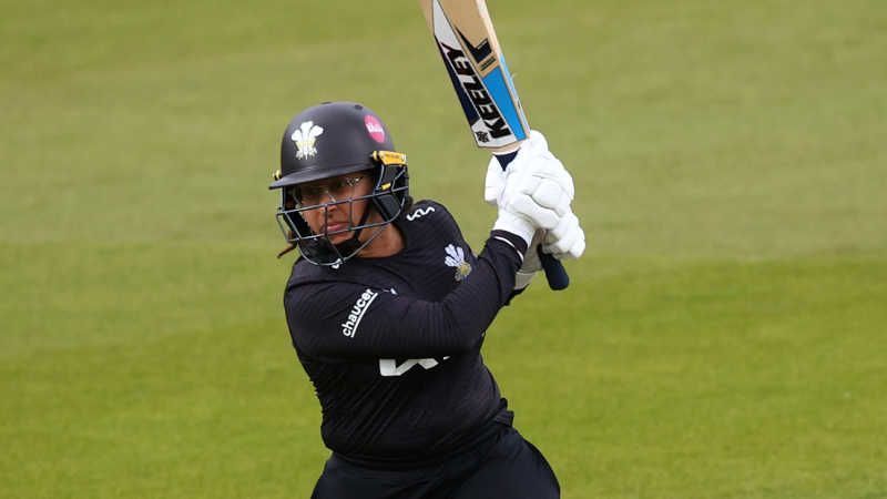 Chatterji stars with bat and ball as Surrey ease past Essex