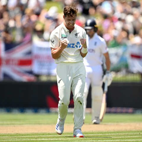 Latham relishes rare chance to hit England with full-strength seam attack