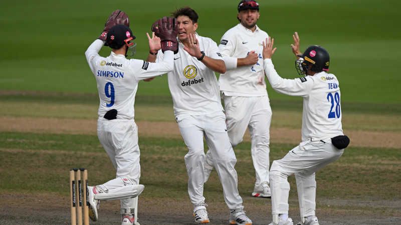 Nottinghamshire sent back to school as Karvelas all but ends title hopes