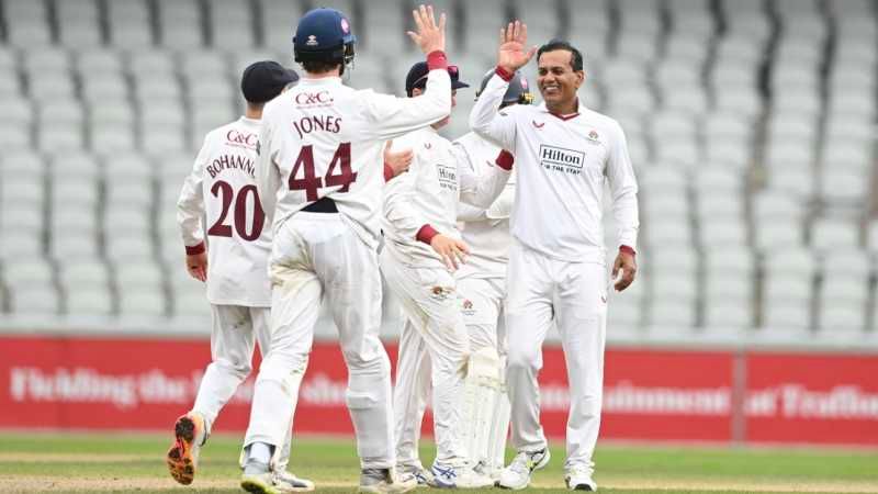 Noman Ali six-for highlights battling Lancashire effort