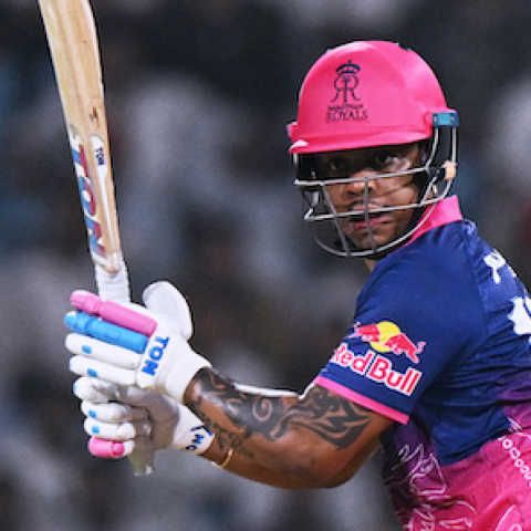 RR opt to bowl and leave out Hetmyer, Bishnoi