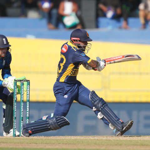 Sri Lanka bat, England bring in Jacks for injured Crawley