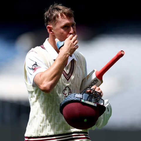 Labuschagne defying broken thumb in Queensland title quest