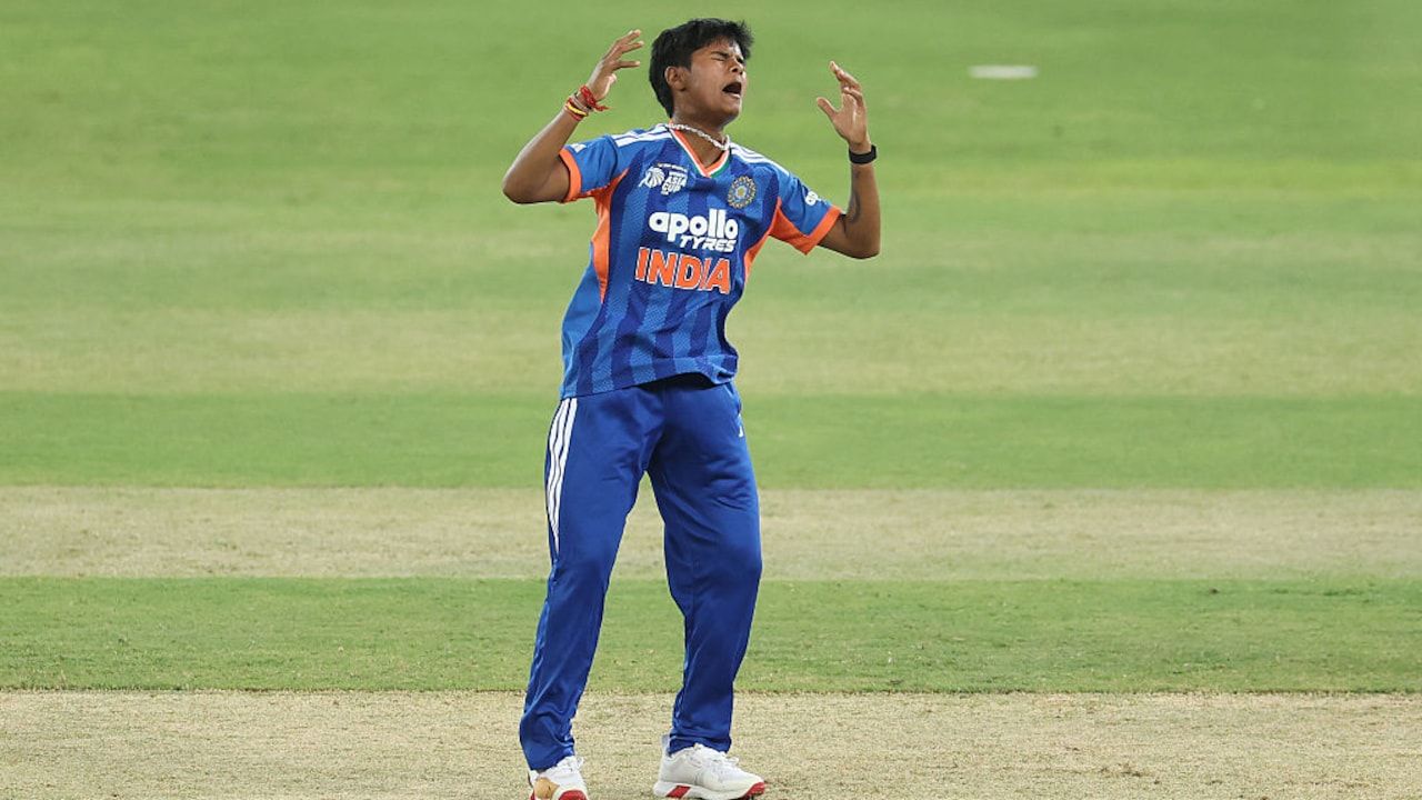 India Women's Star Kranti Gaud Handed Big Punishment By ICC After Asia Cup Final. This Is The Reason