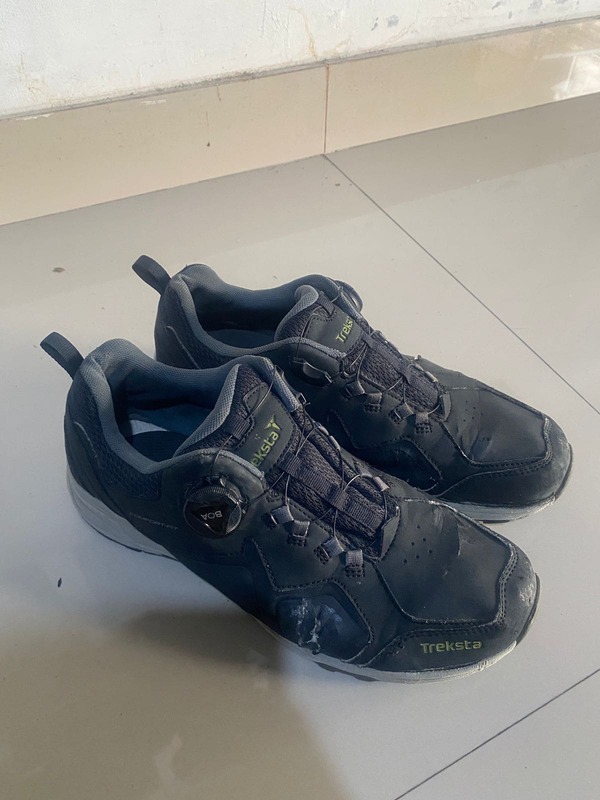 Sepatu UK 42 Trekstaa blue