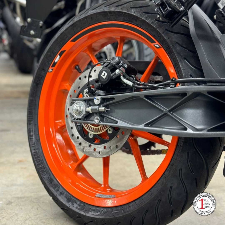 2024_ktm_200_duke__duke200__20_787daeb3_processed.jpg