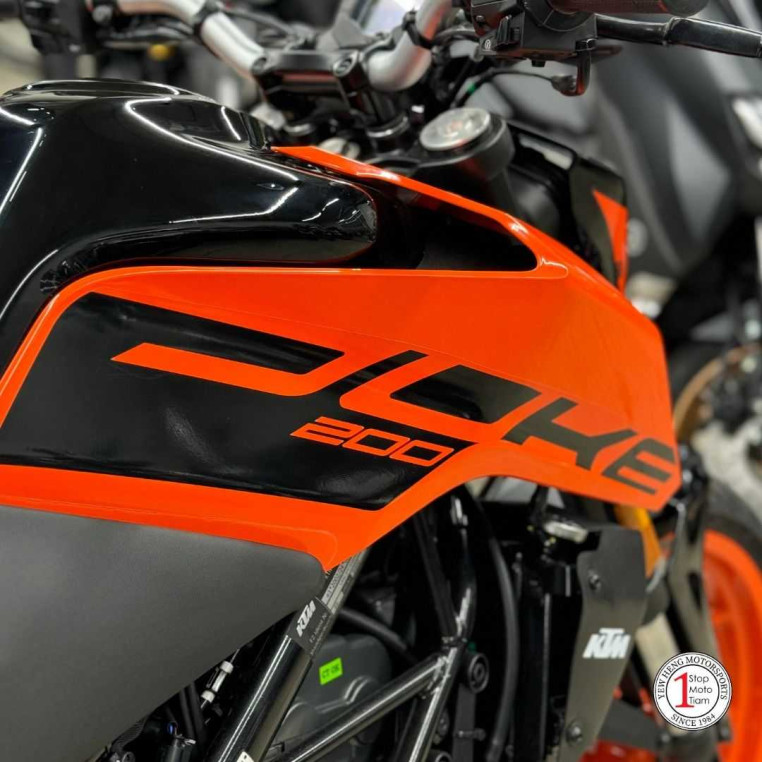 2024_ktm_200_duke__duke200__20_d1d49cf1_processed.jpg