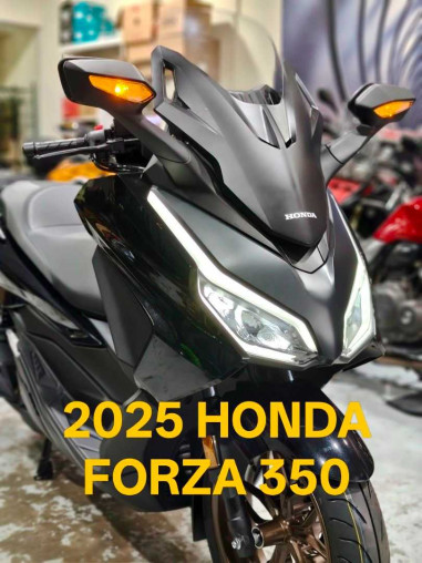 2025_honda_forza_350__adv_350__22ec332f_processed_converted.avif