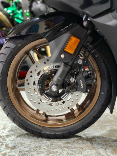 2025_honda_forza_350__adv_350__eea6fe0b_processed.jpg