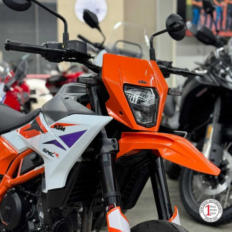 2025_ktm_390_smc_r__smcr__mota_b1d94f51_processed.jpg