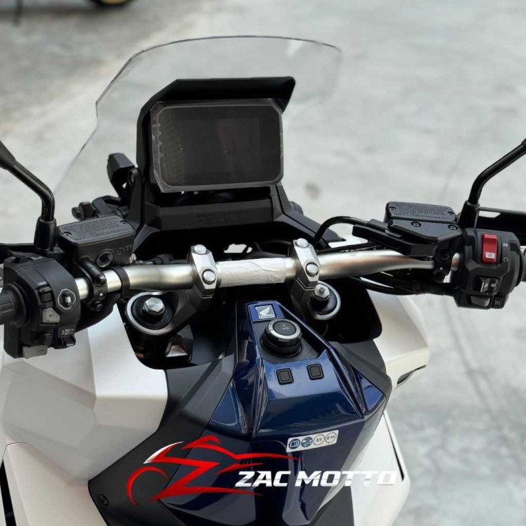 2026_honda_xadv750_v3_for_sale_8aee0190_processed.jpg