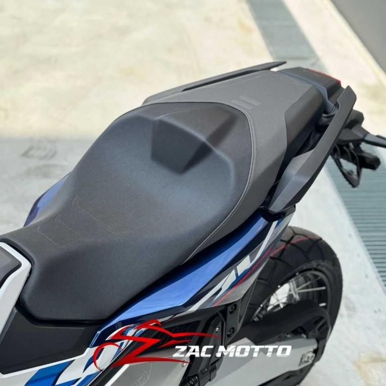 2026_honda_xadv750_v3_for_sale_e8a72328_processed.jpg