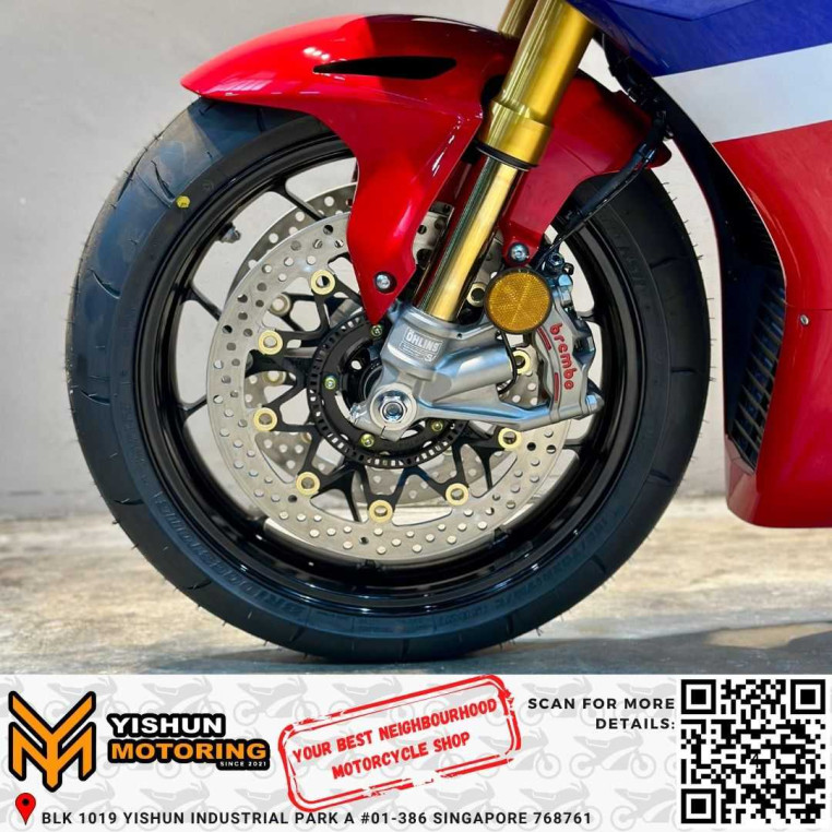 brand_new_honda_cbr1000rrr_sp__a4a43078_processed.jpg